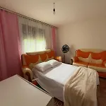度假居 Village Near Beaches Polisi i Vogel
