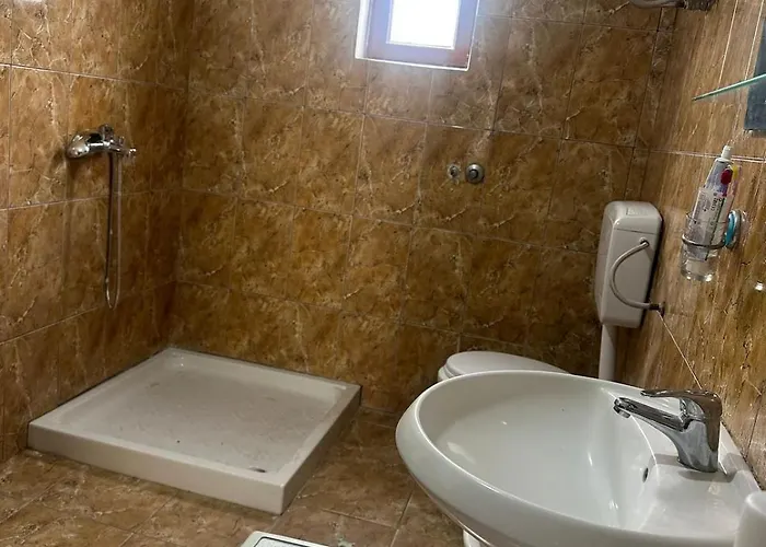 Village Near Beaches *