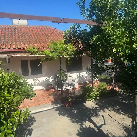 Village Near Beaches *