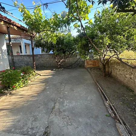 Village Near Beaches *